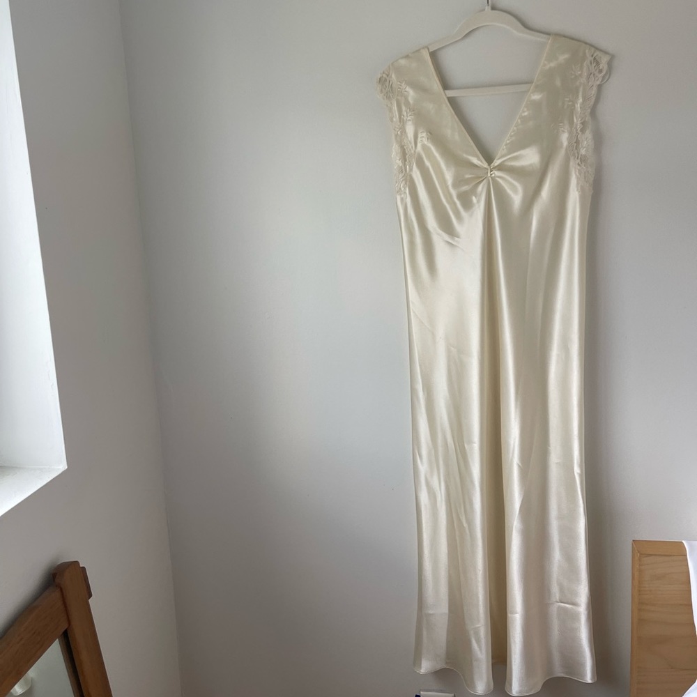 Oscar de la Renta - Pink Label